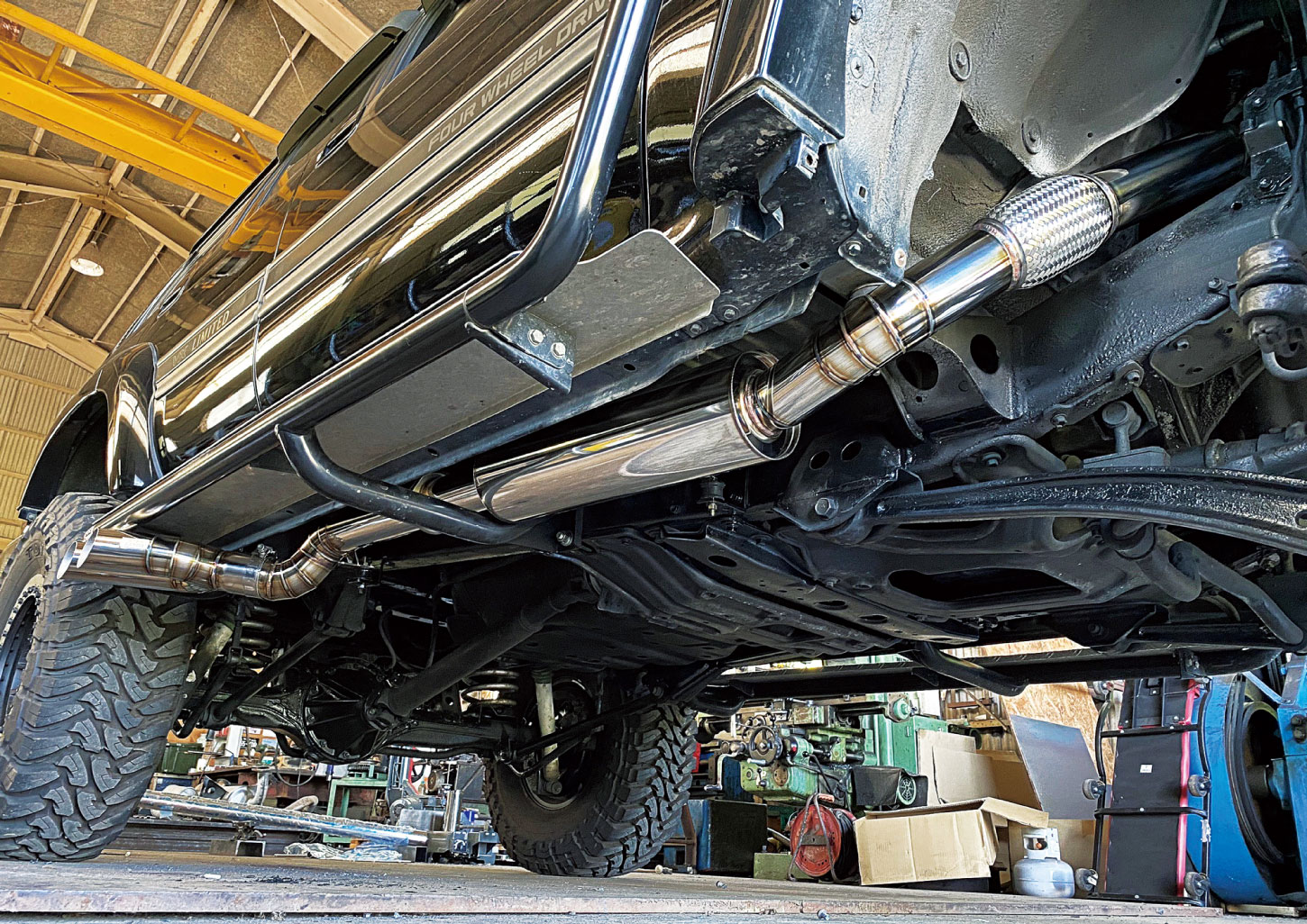 トヨタ・ランドクルーザー80用 オールステンレスサイド出しマフラー